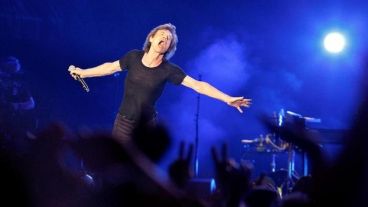Jagger publicó un tuit por la suspensión de la gira.