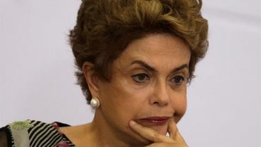 La presidenta de Brasil denunció intento de golpe de estado.