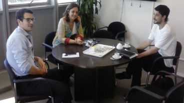 La reunión con la subsecretaria de Acceso a la Justicia de la Nación, María Fernanda Rodríguez, quien confirmó el cierre del CAJ.