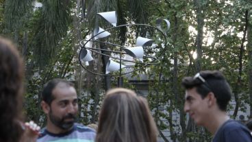 Se inauguró una escultura cinética llamada "La Ronda". (Alan Monzón/Rosario3.com)
