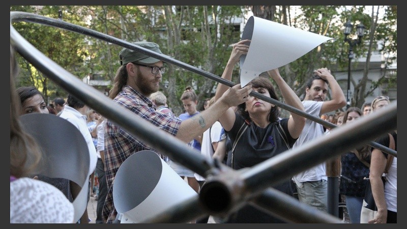 Es una intervención artística impulsada por la agrupación Hijos Rosario. (Alan Monzón/Rosario3.com)