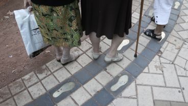 La escultura refleja la lucha de las Madres durante todos estos años. (Alan Monzón/Rosario3.com)