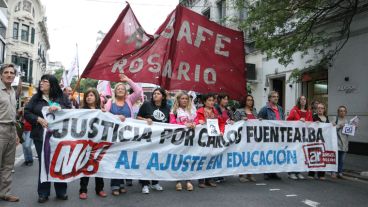Movilización docente este lunes en Rosario.