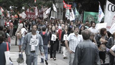 Rosario tuvo su marcha que partió desde plaza Pringles y finalizó en plaza San Martín. (Alan Monzón/Rosario3.com)