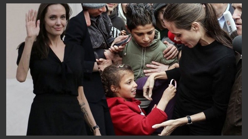 Angelina Jolie, muy delgada. 