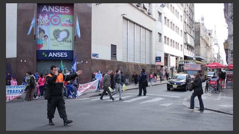La protesta será este miércoles en Sarmiento y Rioja.