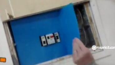 La caja de luz de una de las aulas, tras el arreglo.