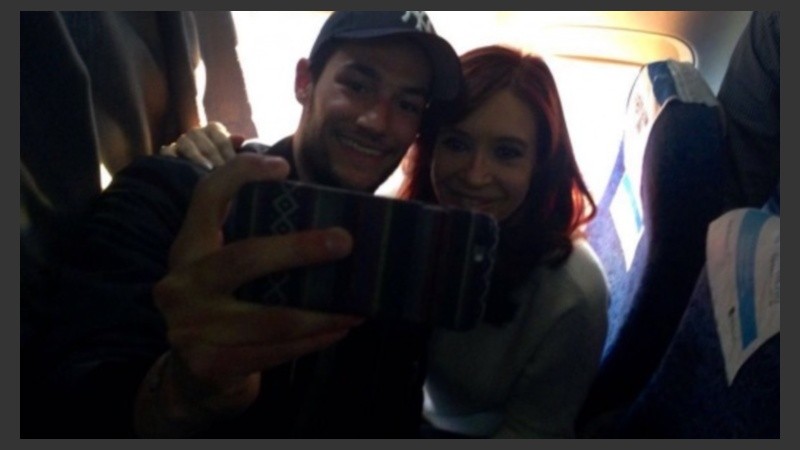 Una selfie en el avión que la llevó a Buenos Aires.