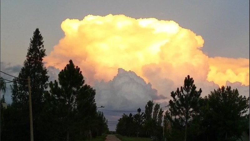 2017 llega con tormentas para la región.