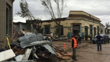 El paso del tornado fue desolador.