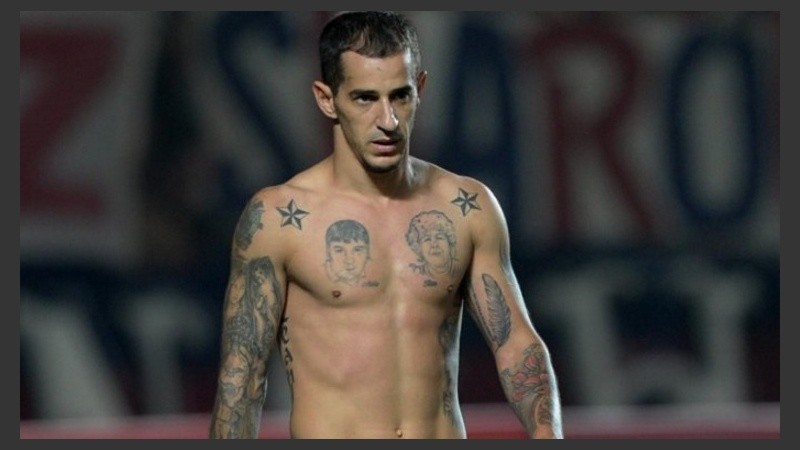 El volante tiene su cuerpo tatuado desde hace varios años.