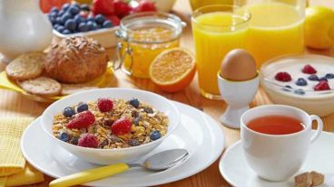 El desayuno ideal debe tener de 20% a 25% del total de calorías necesarias para una persona.