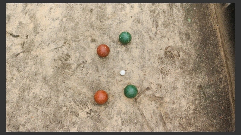 ¿Quién gana? Partido parejo en uno de los encuentros. (Alan Monzón/Rosario3.com)