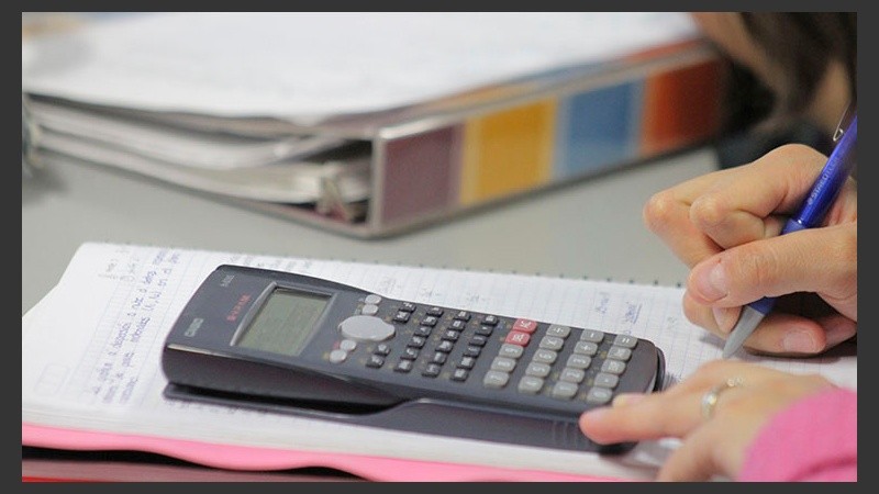 El objetivo es que el alumno adquiera habilidades y competencias para administrar financieramente una entidad productiva.