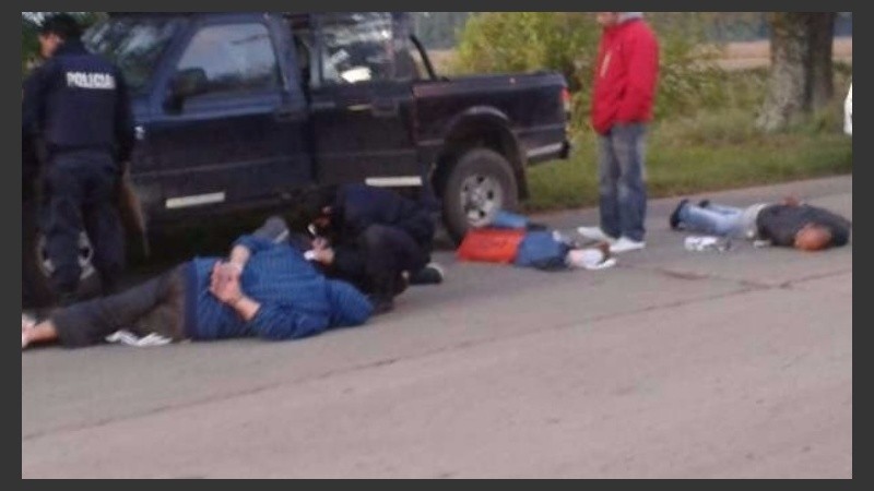 Los tres fueron detenidos por la policía bonaerense.