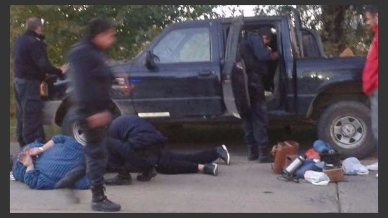 Los tres fueron detenidos por la policía bonaerense.