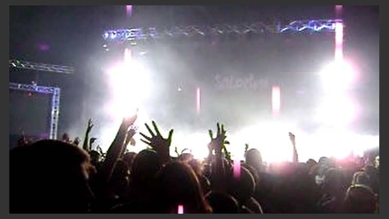 La noche terminó con cuatro jóvenes internados en el Heca. 