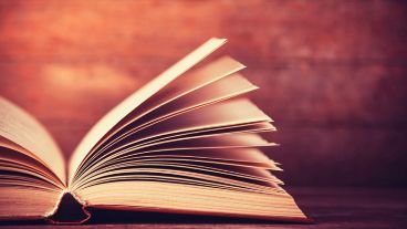 El libro ayuda a leer la obra de Comenio a conocer su trayectoria biográfica, su concepción sobre la escuela y el sentido de la educación.