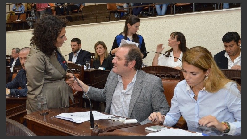 ¿Habrá sesión este jueves? La comisión de Servicios Públicos podría tener las primeras definiciones por la mañana.