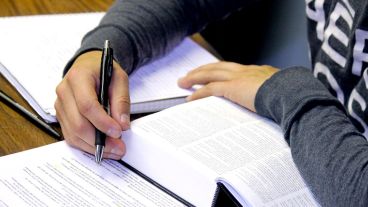 El Plan Vuelvo a Estudiar Virtual es una de las líneas estratégicas del programa.