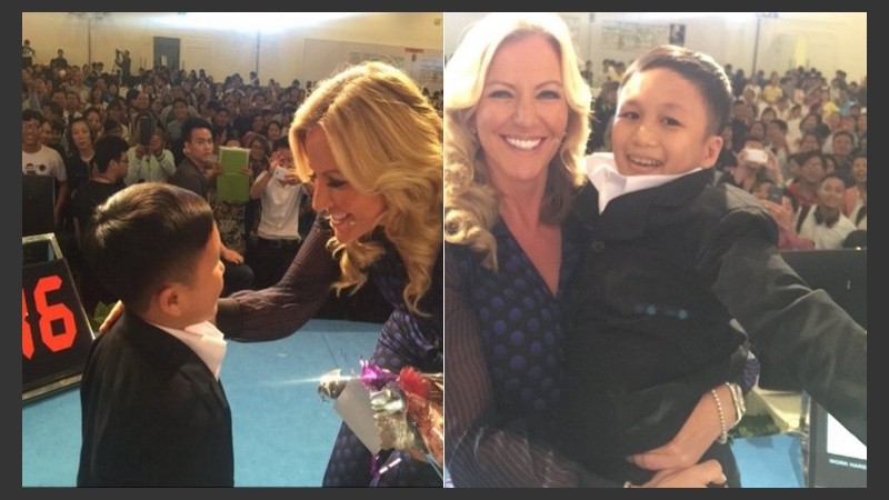 El hombre no pareció disgustado con el error de la modelo; su esposa, sí.