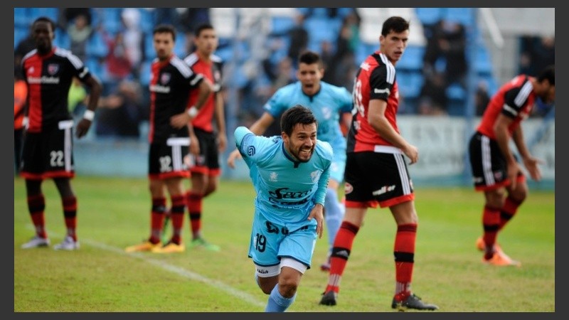 Figueroa lo grita con todo. El 1-0 comenzaba a poner justicia al resultado.