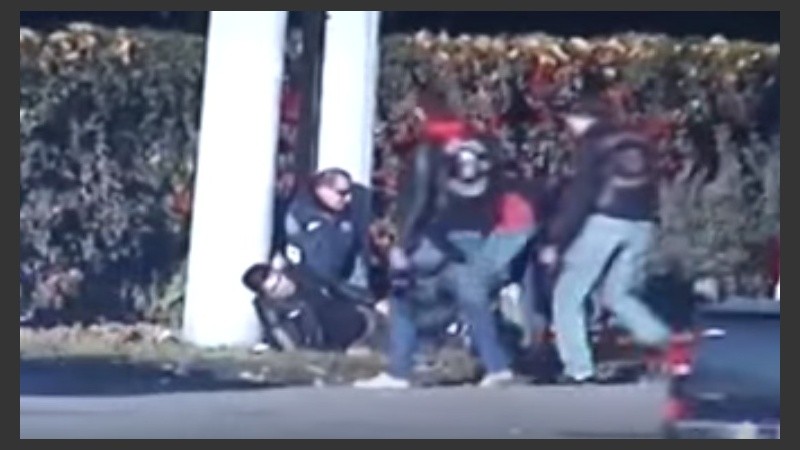 Daniel Díaz León, asistido luego de ser baleado.