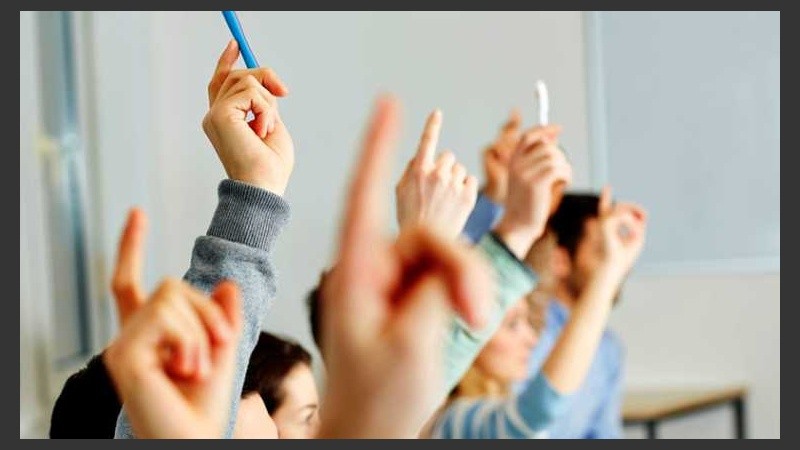 Las clases se dictan los miércoles, de 19 a 23.