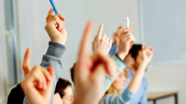 Las clases se dictan los miércoles, de 19 a 23.