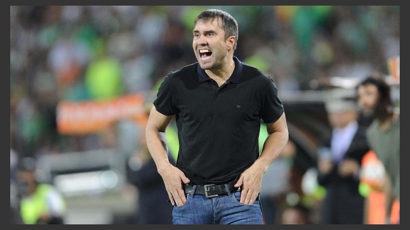 El Chacho puso en duda su continuidad en Central.