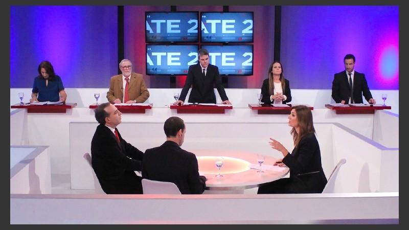 Se realizó el debate de los candidatos a intendente.
