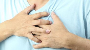 El "buen" colesterol ayuda a transportar el colesterol "malo" de las arterias de vuelta al hígado, donde es filtrado del cuerpo.