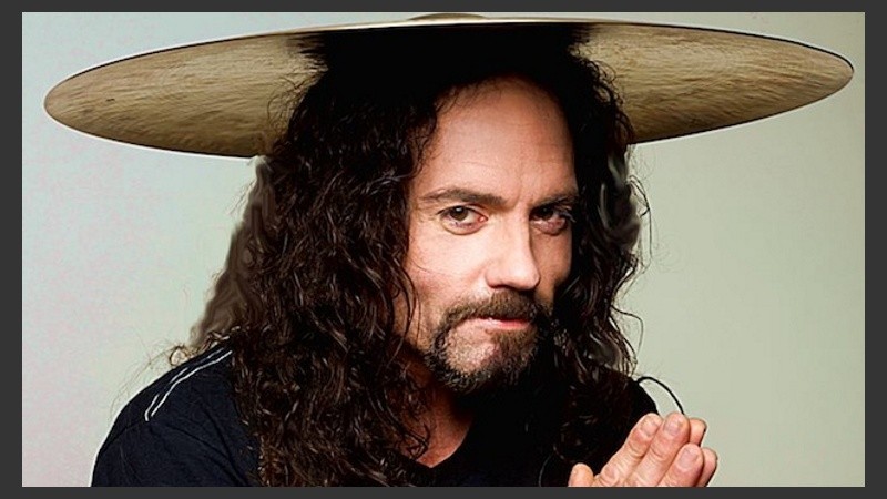 Nick Menza dejó Megadeth cuando le diagnosticaron un tumor en la rodilla. 