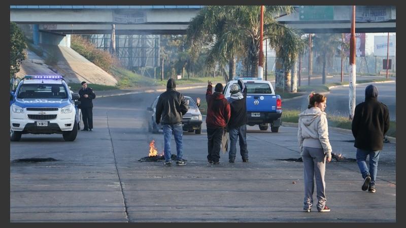 Los piquetes arrancaron a las 6 de la mañana.