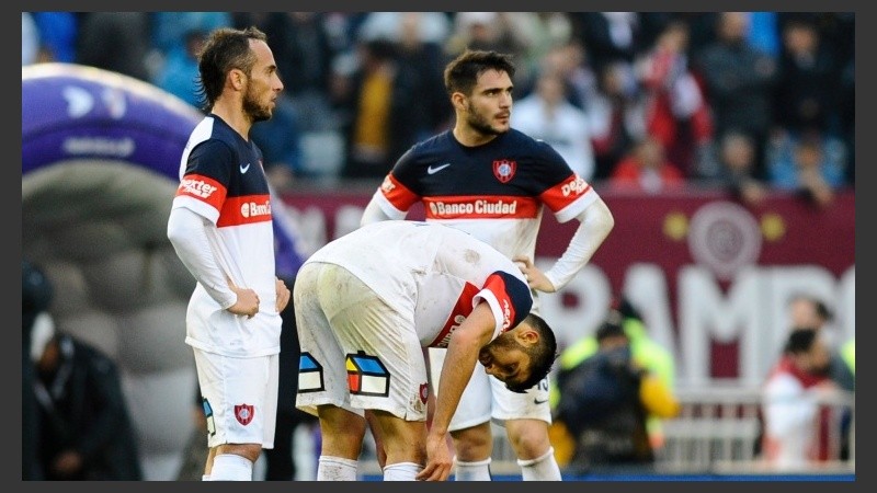 La frustración de los jugadores azulgranas, que poco pudieron hacer.