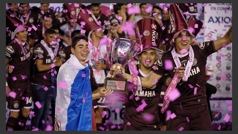 Los campeones se descargaron con un festejo interminable.