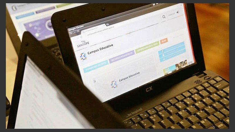 Es una plataforma de acceso web para la formación docente, la producción de recursos pedagógicos y la difusión de las actividades escolares.