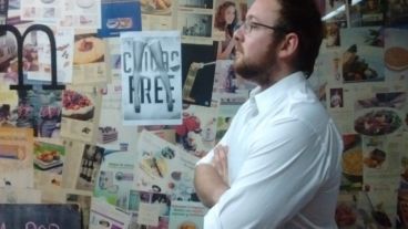 Los estudiantes representaron los micromachismos que muchas veces se naturalizan en los centros de diversión nocturnos.