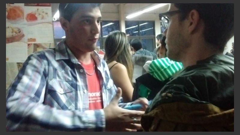 Los estudiantes representaron los micromachismos que muchas veces se naturalizan en los centros de diversión nocturnos.