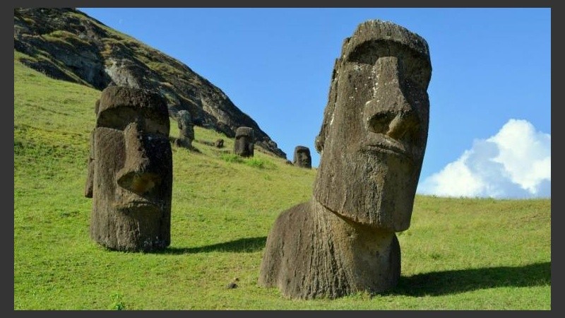 Los moai constituyen la expresión más importante del arte escultórico Rapa Nui.