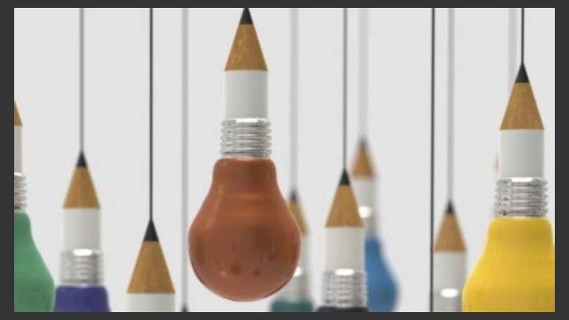 La charla se tituló: “Al borde del futuro educativo: Todo lo que está a punto de cambiar en la educación”.