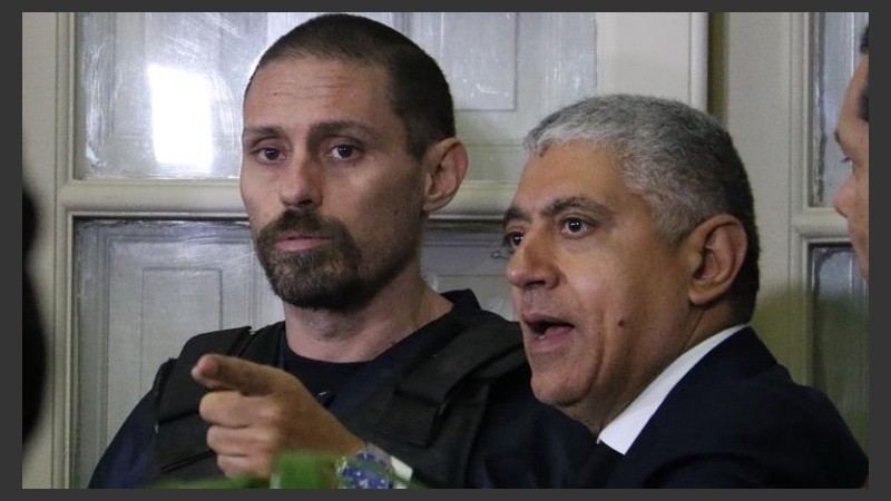 Pérez Corradi junto a su abogado Carlos Broitman.