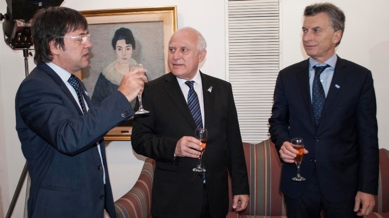 El presidente Macri y parte de su comitiva visitaron El Tres en su aniversario