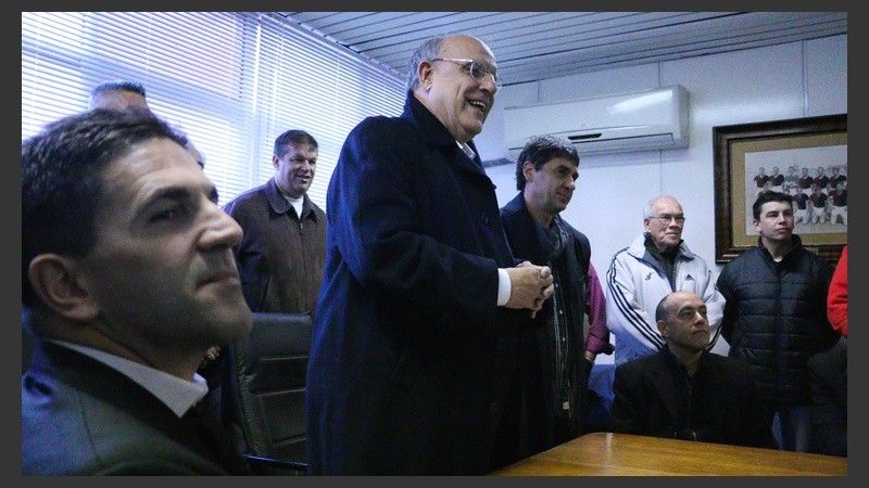 Bermúdez recibiendo el mando de Riccobelli. 