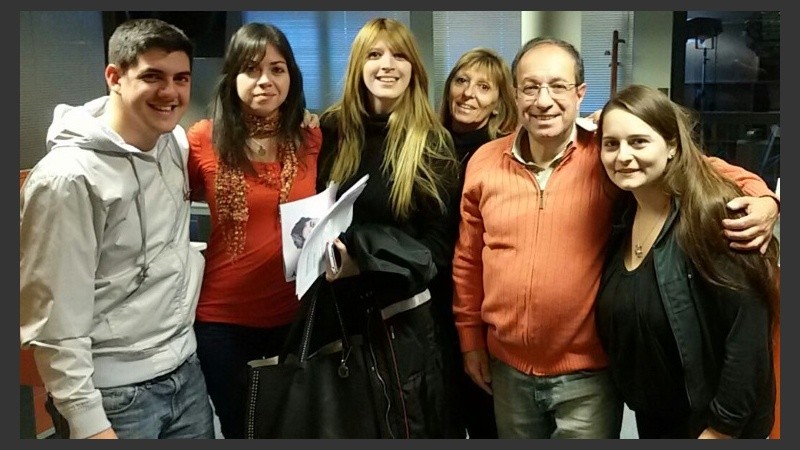 Política, economía, deportes, espectáculo, el clima y otras informaciones integran la agenda de 