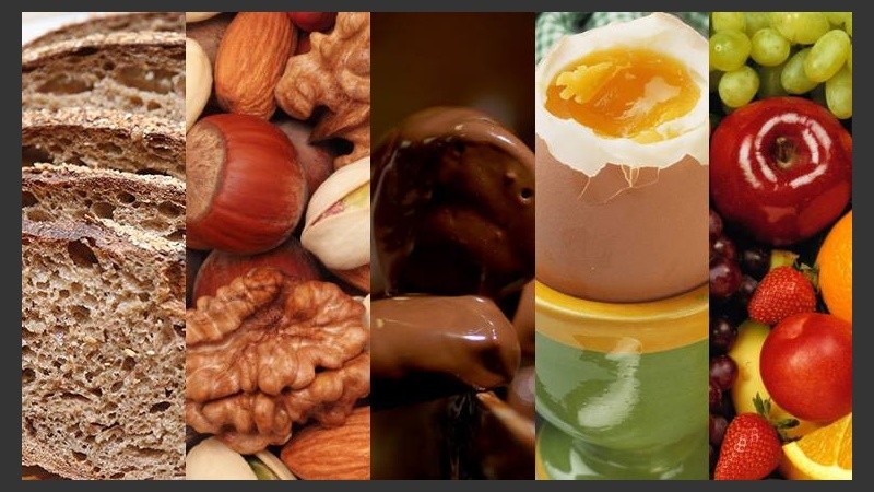 Carbohidratos, frutos secos, chocolate, huevos, frutas, verduras, legumbres y ocho vasos de agua, entre las sugerencias.