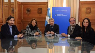 Incicco, Fein, Frigerio, Chaín y Martínez firmaron el acuerdo.