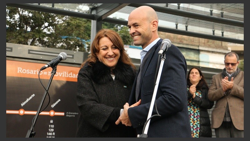 El ministro de Transporte anunció que aumentarán los subsidios a todas las ciudades.