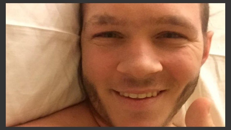 Lichu con el pulgar hacia arriba. 