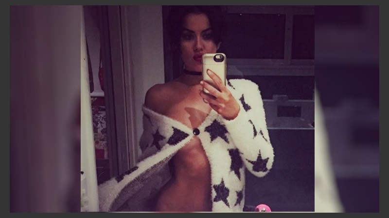 Otra vez le hackearon el celular de Karina. 